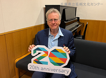 ユベール・スダーンさんからのメッセージ