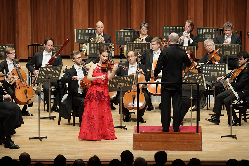 パーヴォ･ヤルヴィ指揮　ドイツ･カンマーフィルハーモニー管弦楽団